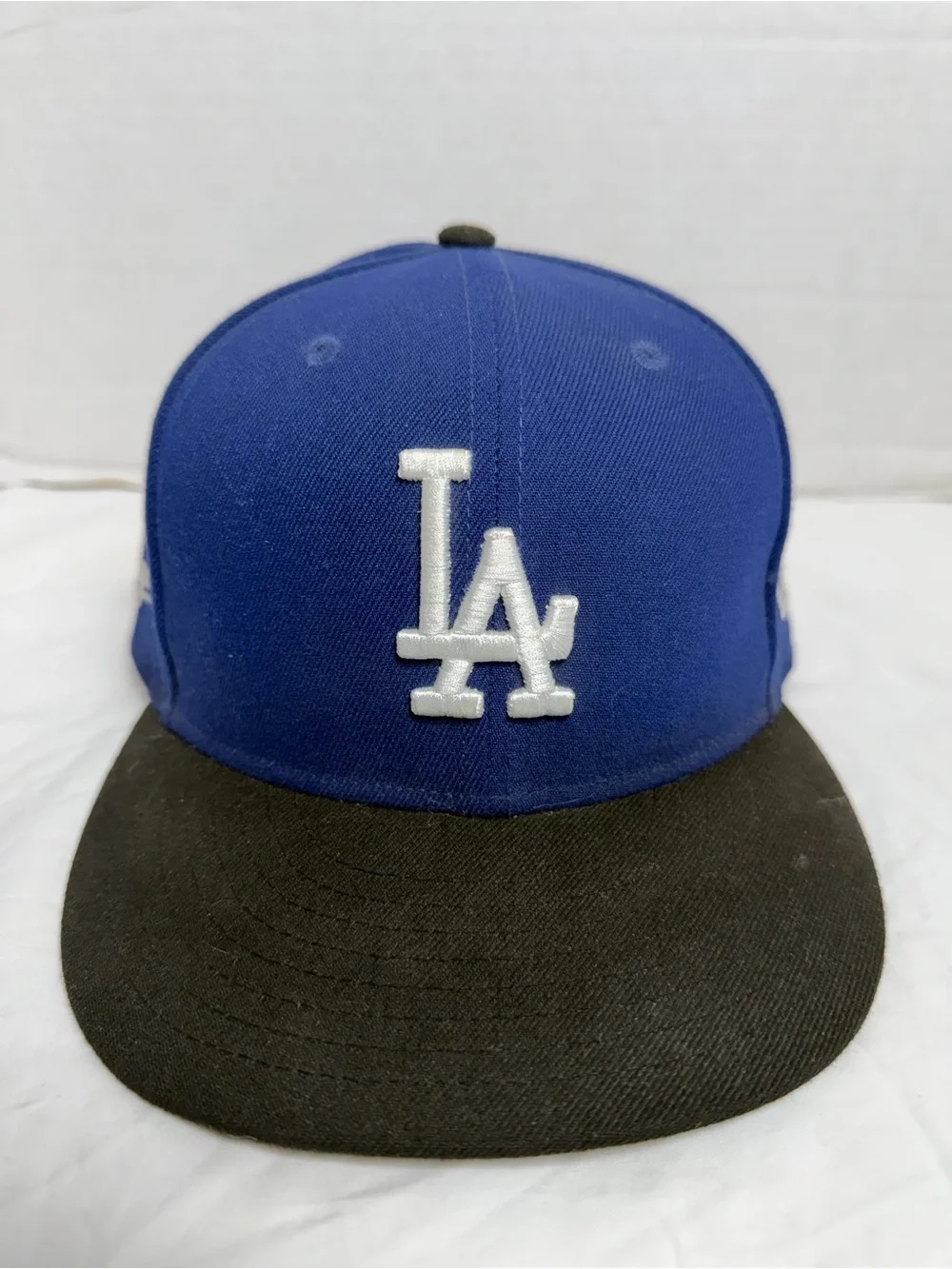 Los Angeles Dodgers Snapback Hat - Blue and Black